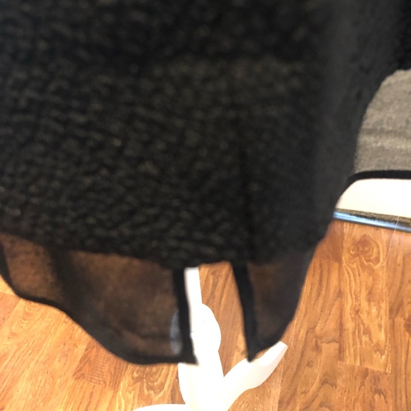 KARL LAGERFELD Studded neckline sleeveless blouse - Picture 3 of 8